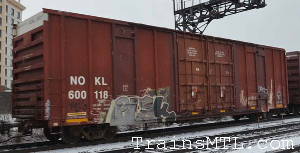 Car/wagon NOKL600118 left side / coté gauche